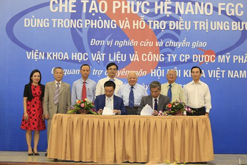 Việt Nam chế tạo thành công CumarGold Kare chứa phức hệ Nano FGC cho bệnh nhân ung bướu
